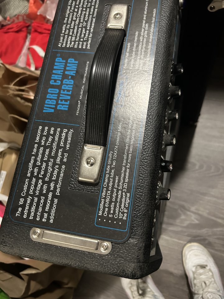Fender vibro champ reveb amp ressuie