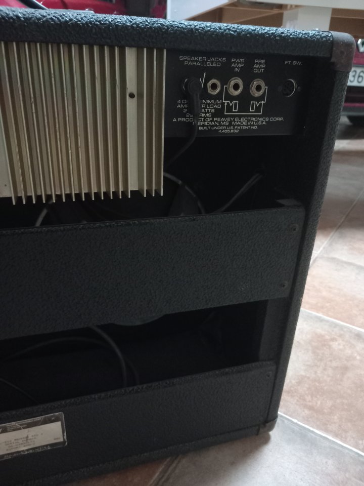 Peavey Renown 400