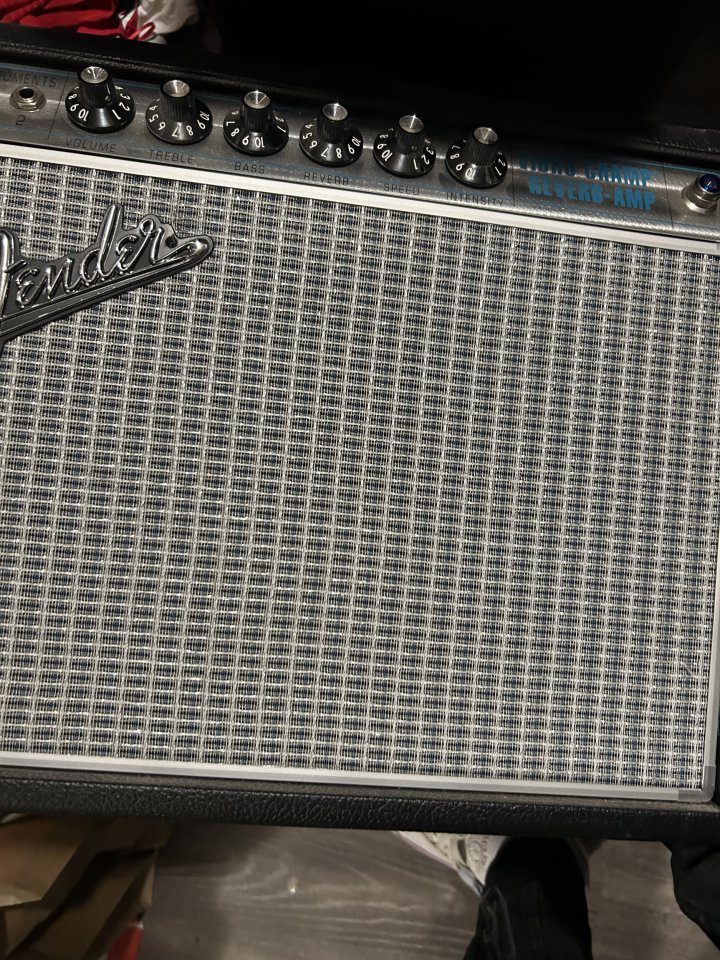 Fender vibro champ reveb amp ressuie