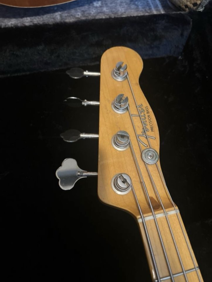 Fender P51 Japan Reissue