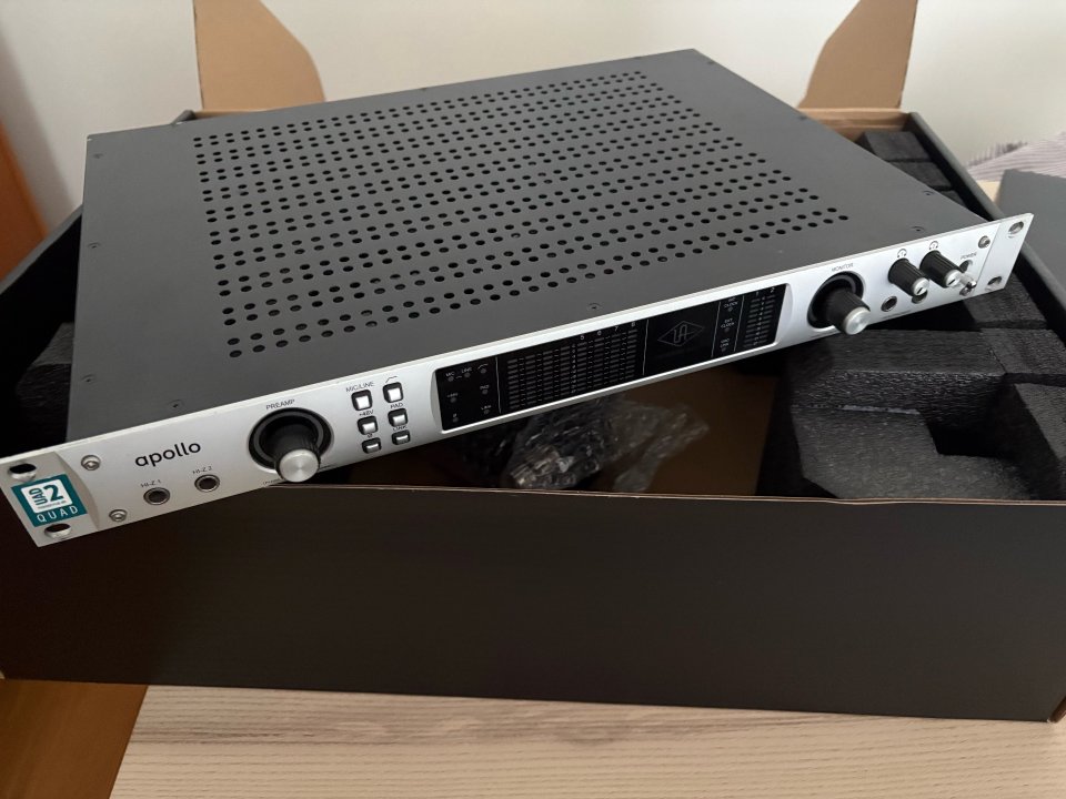 UAD Apollo 8 Quad Thunderbolt