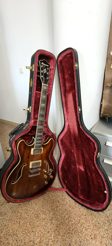 Ibanez AS83-VLS-12-01 de segunda mano · Foto 7 de 8 · Girona · 475 €