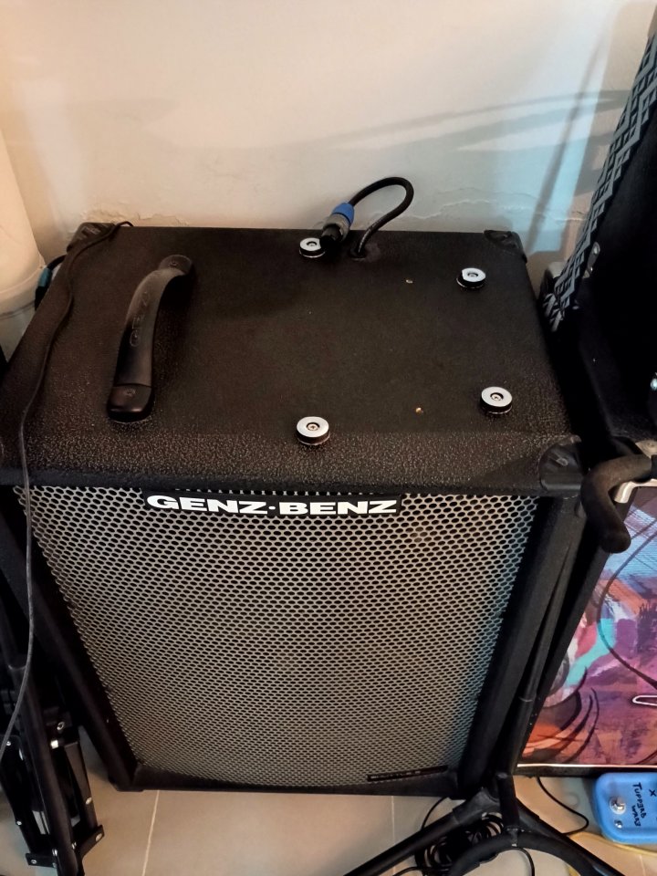 Genz Benz Shuttle 6.2