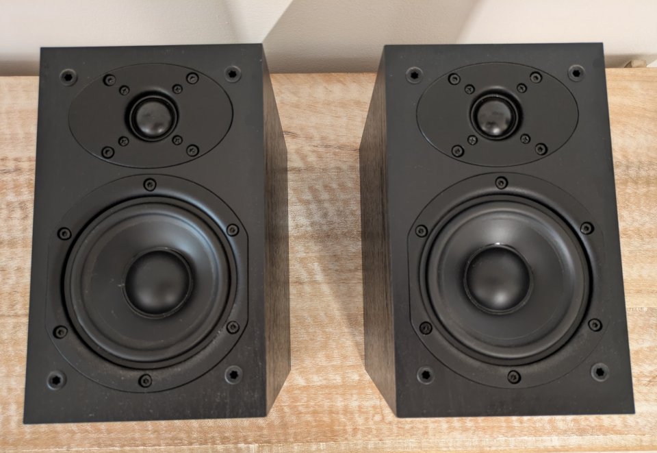 ALTAVOCES DENON de segunda mano · Foto 3 de 4 · Málaga · 70 €