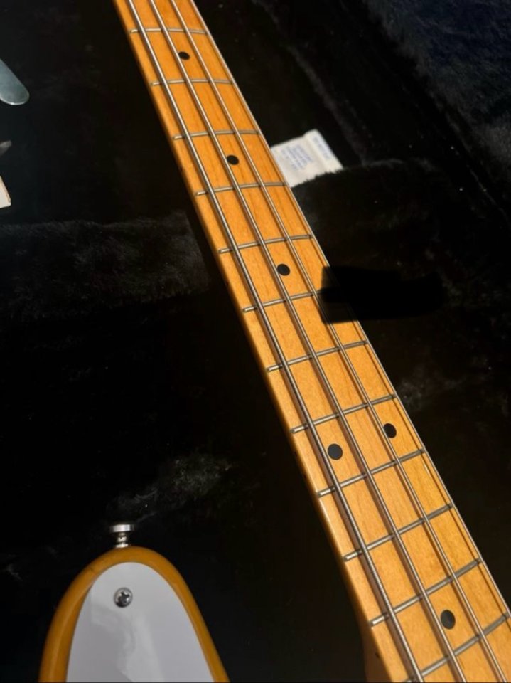 Fender P51 Japan Reissue