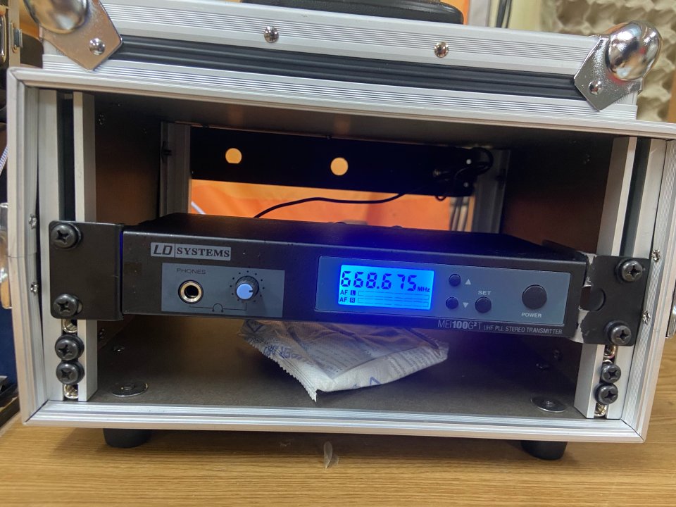 In Ear Monitoring + Flight case