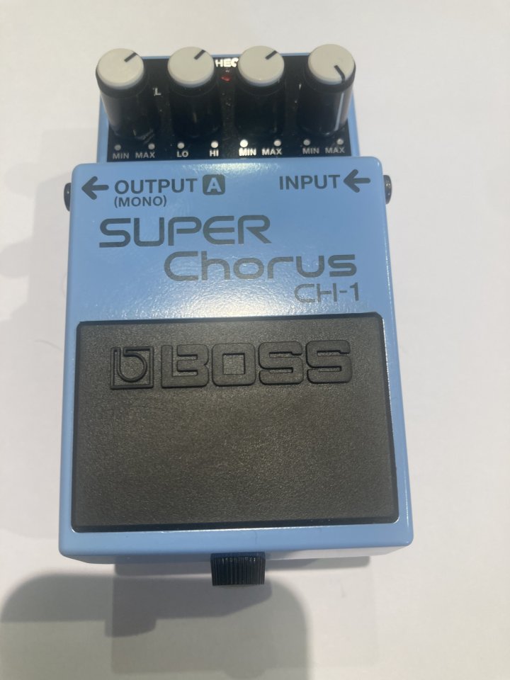 Pedal boss chorus ch1 de segunda mano · Foto 1 de 7 · Valencia · 55 €