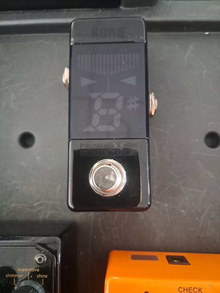 Pedal afinador Kor Mini de segunda mano · Cádiz · 45 €