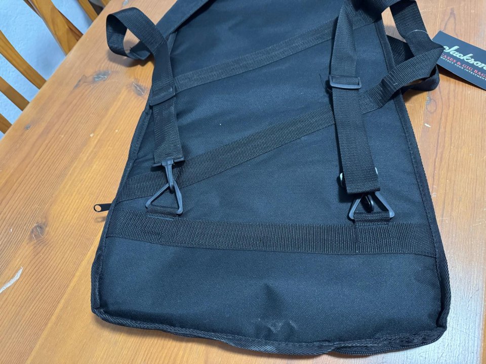 Jackson Gig Bag rectangular NUEVA A ESTRENAR – Solo Venta, NO Cambios de segunda mano · Foto 6 de 9 · Madrid · 15 €