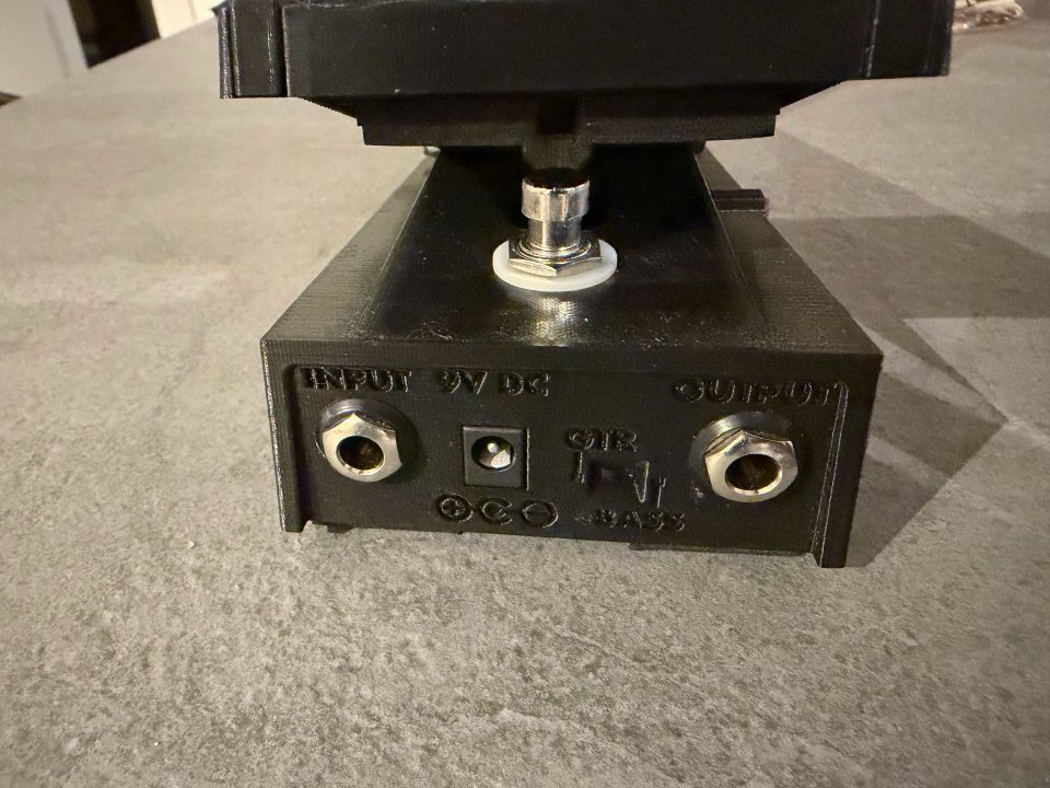 Pedal Lawahwah: clon del Ibanez wh10