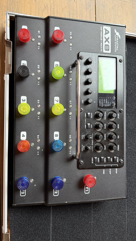 Último precio. Por menos no lo vendo Fractal AX8