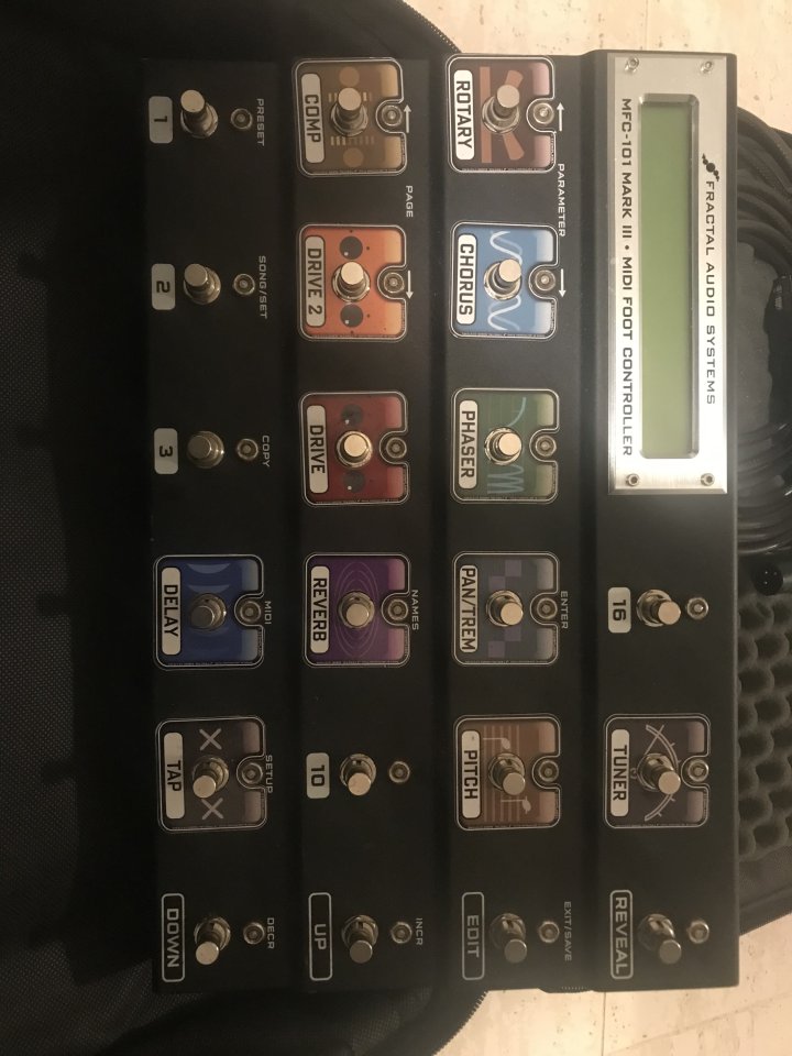 (Bajada de precio)Vendo MFC-101 MkII + Axe Fractal FX XLII +