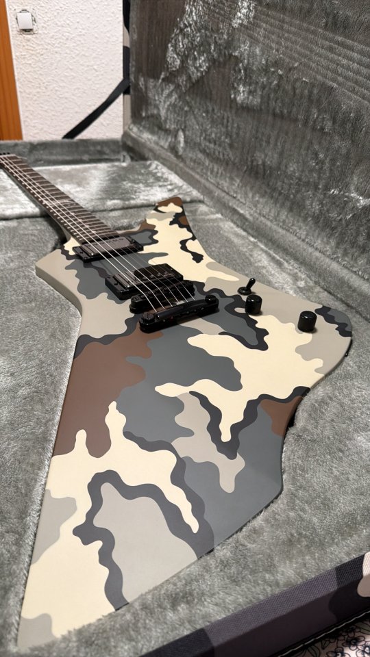 ESP / LTD Snakebyte Camo James Hetfield limited edition 2026 NUEVA