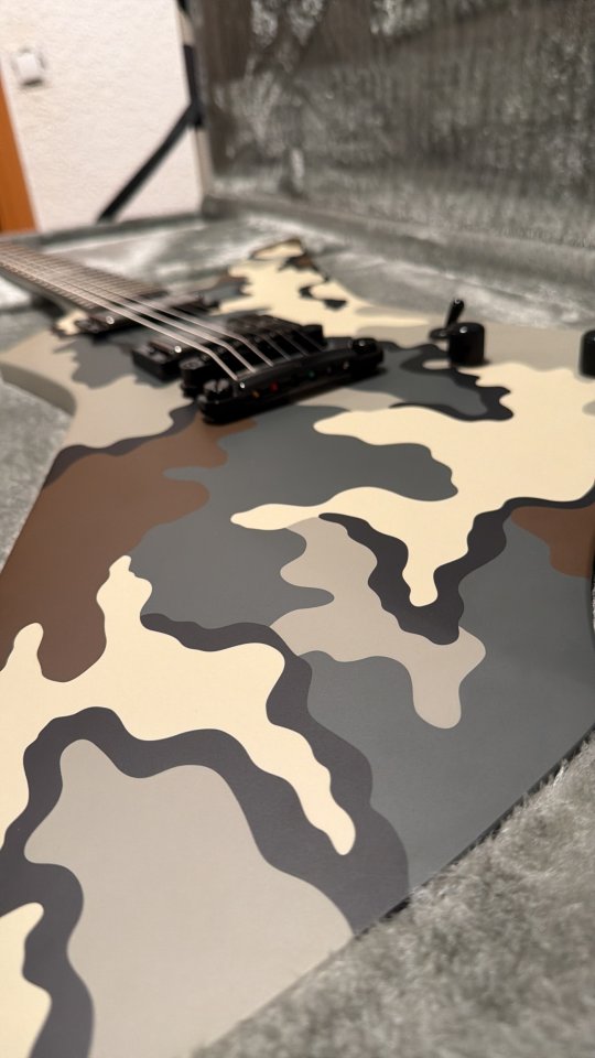 ESP / LTD Snakebyte Camo James Hetfield limited edition 2026 NUEVA