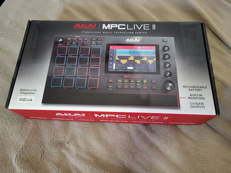 Akai MPC Live II de segunda mano · Foto 9 de 10 · A Coruña · 800 €