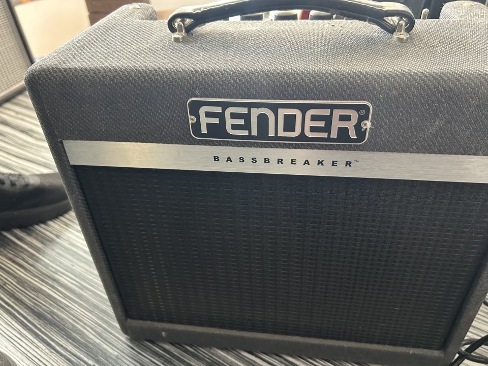 Fender bassbreaker 07