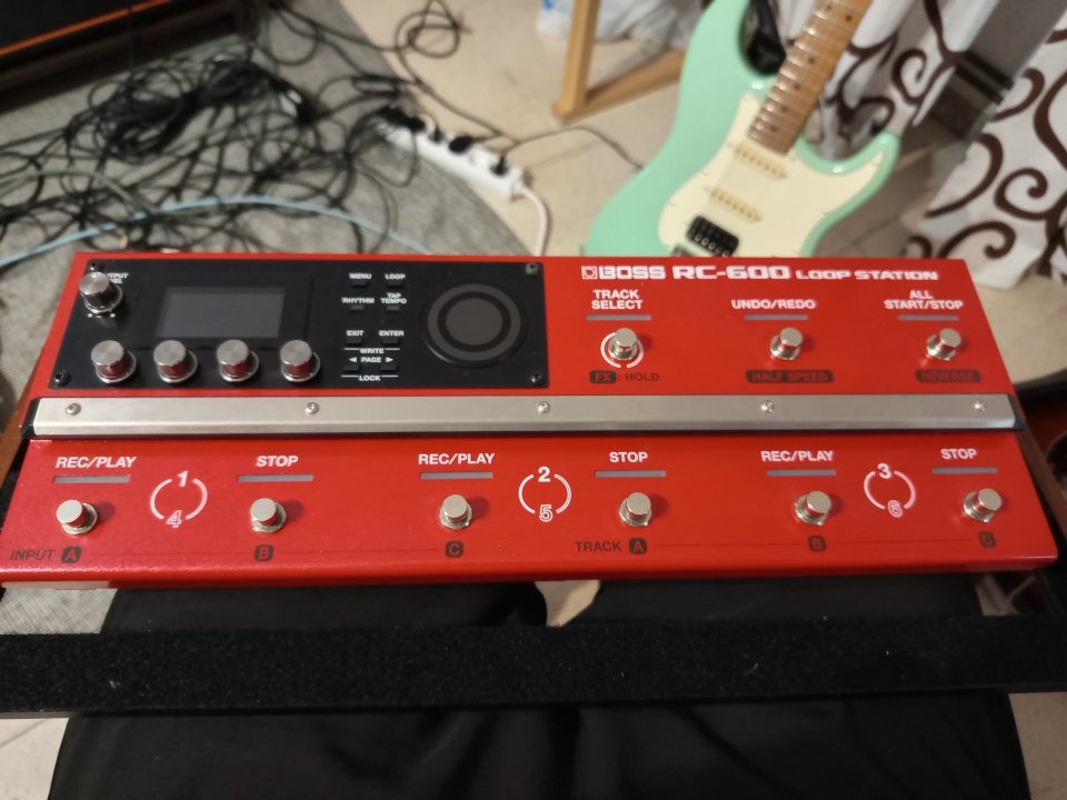 Loop satation Boss RC 600