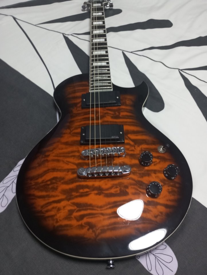 Ibanez art120 con EMGs de segunda mano · Foto 3 de 7 · Bizkaia · 295 €