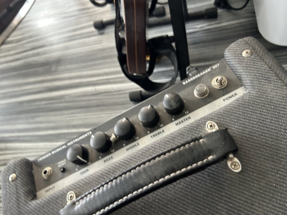 Fender bassbreaker 07
