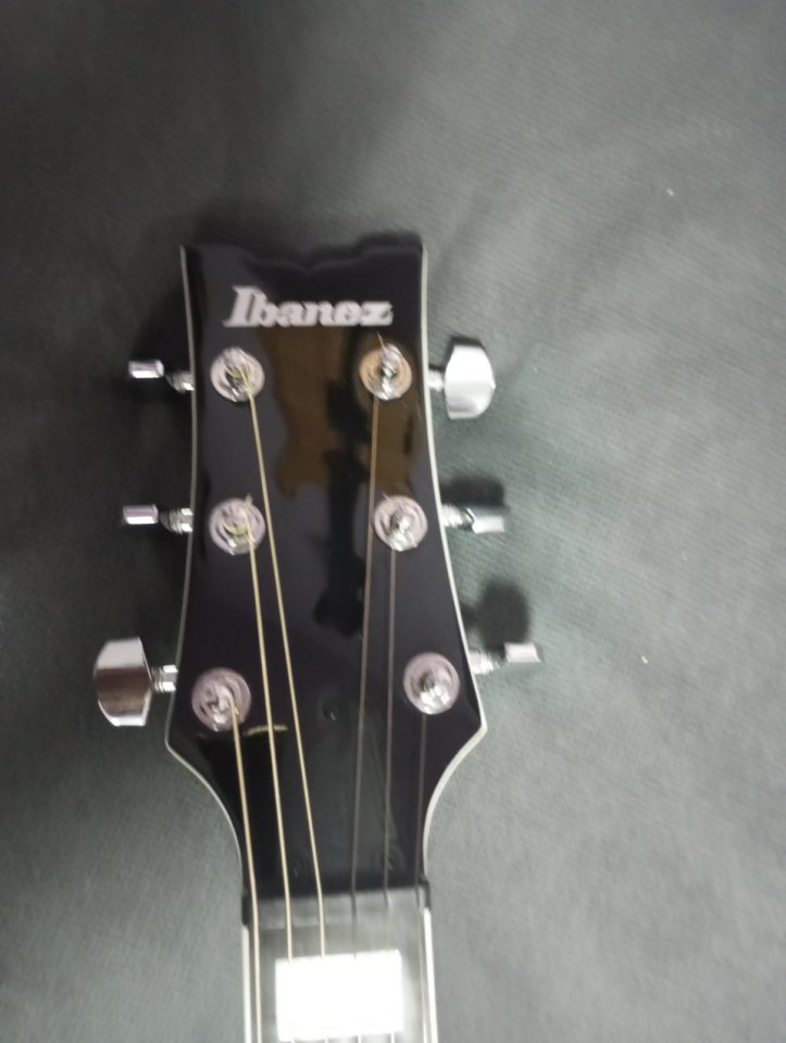 Ibanez art120 con EMGs de segunda mano · Foto 4 de 7 · Bizkaia · 295 €