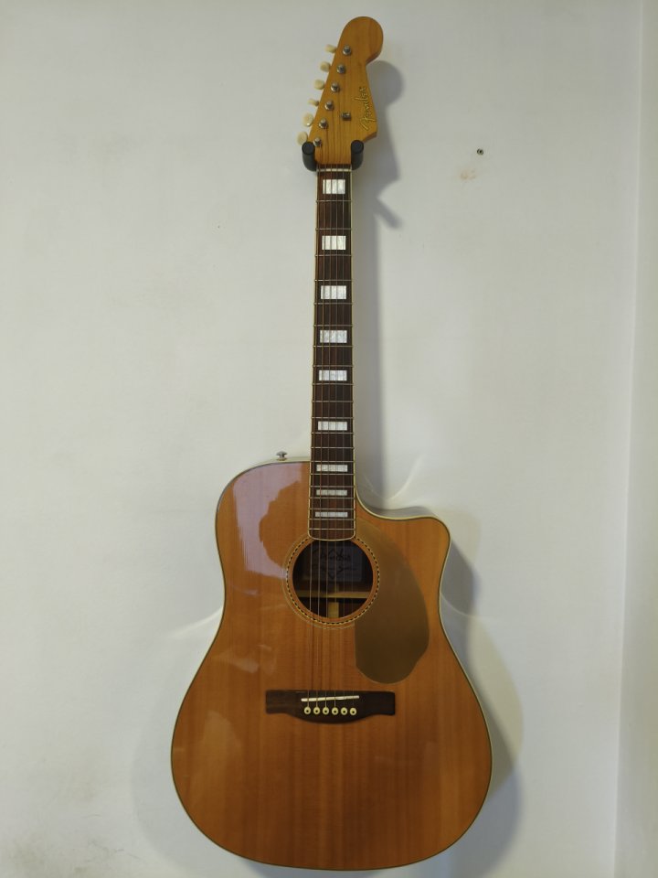 Guitarra electroacustica Fender Kingman SCE NAT