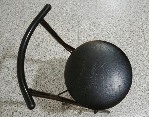 Pareja de sillas/taburetes altos plegables de Bar/Cocina de segunda mano · Foto 6 de 8 · Cantabria · 80 €