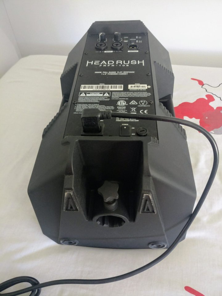 Headrush FRFR 108 MKII de segunda mano · Foto 4 de 6 · Madrid · 200 €