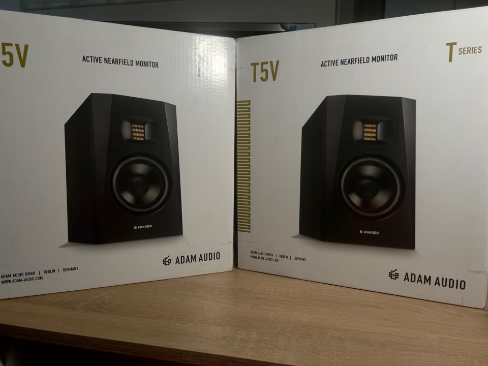 Monitores Estudio ADAM AUDIO T5V