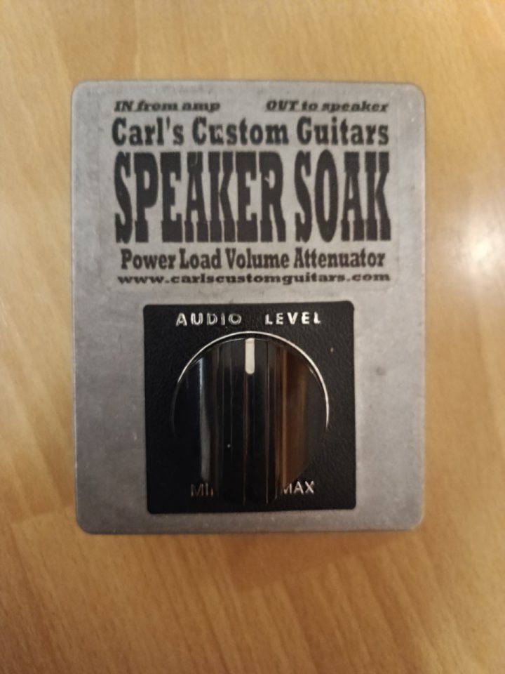 Carl's Custom Guitars Speaker Soak