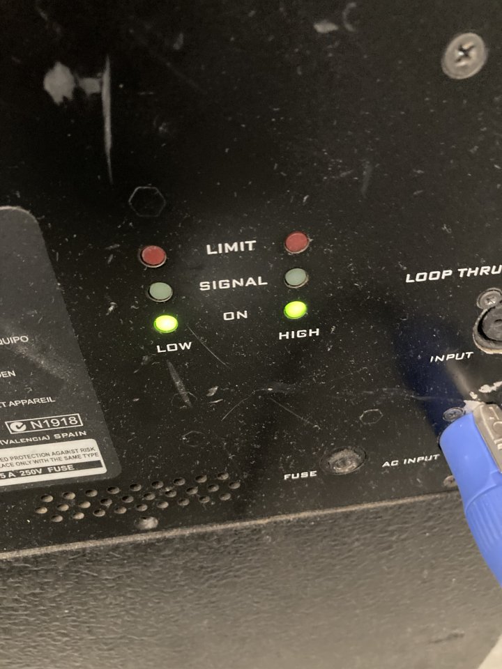 Altavoces de 2 cajas DAS de segunda mano · Foto 2 de 3 · Almería · 400 €