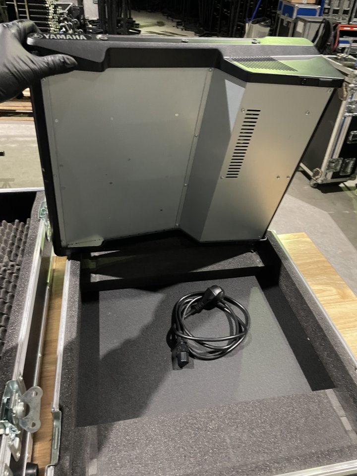 Mesa de Mezcla Yamaha MG16XU