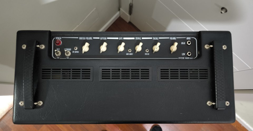 Amplificador de guitarra VOX TB35C1 (Tony Bruno). de segunda mano · Foto 2 de 6 · A Coruña · 750 €