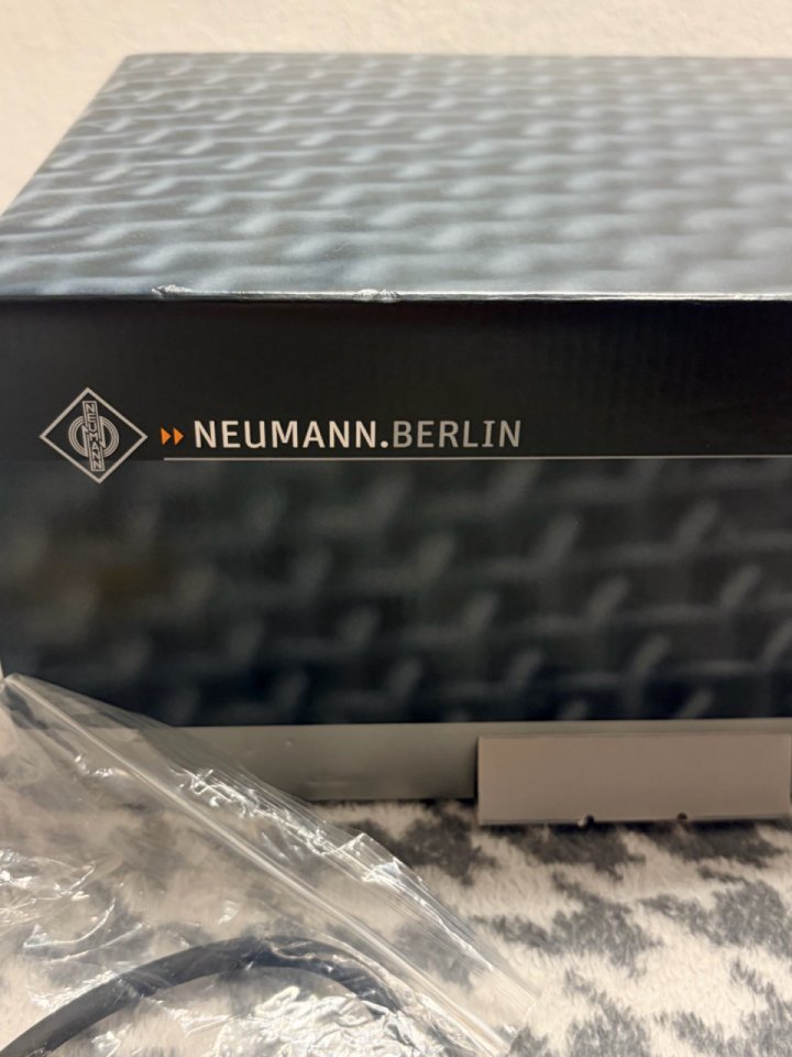 Neumann U87 Ai Original Nuevo a Estrenar + Suspensión EA87 + Caja Completa de segunda mano · Foto 4 de 6 · Barcelona · 2500 €