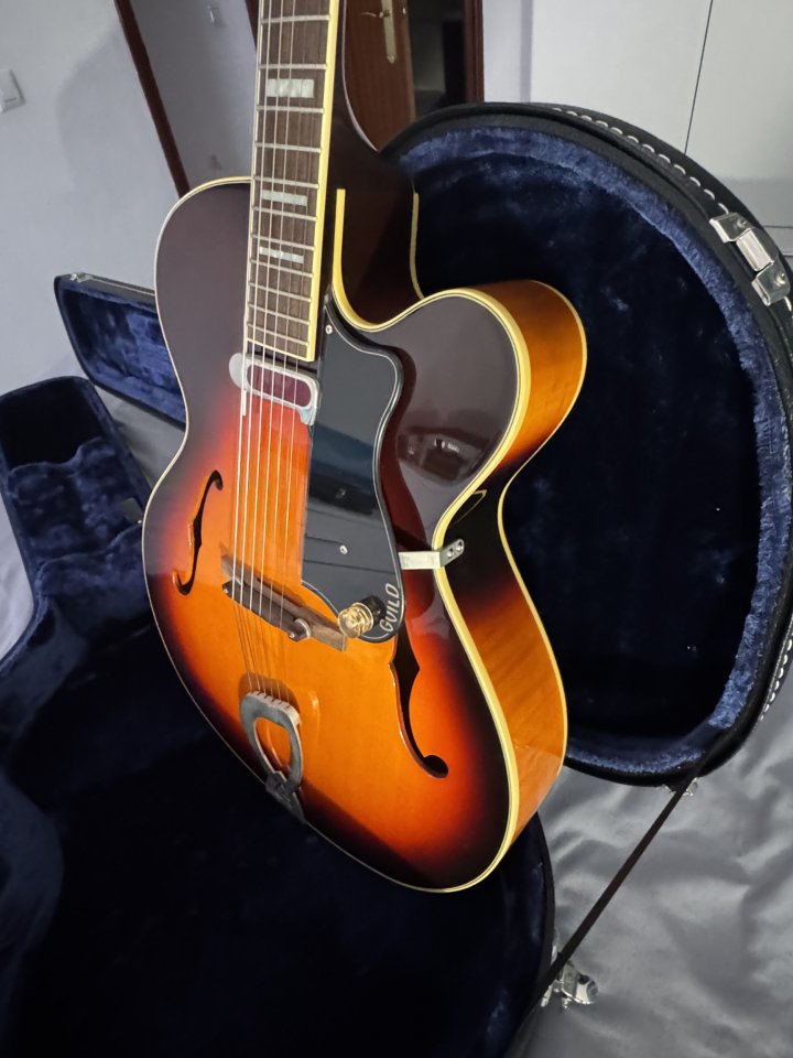 Guild A150 Savoy Korea de segunda mano · Foto 2 de 6 · Sevilla · 999 €
