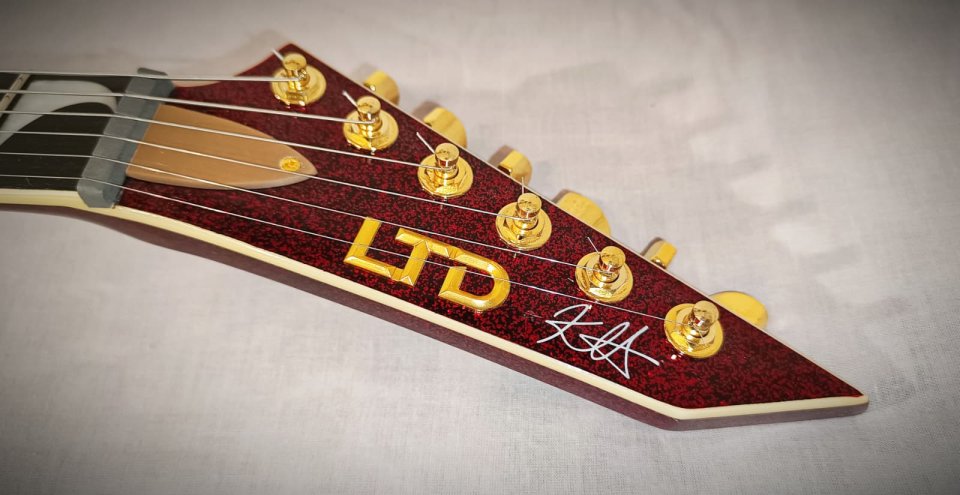 LTD / ESP Kirk Hammett signature