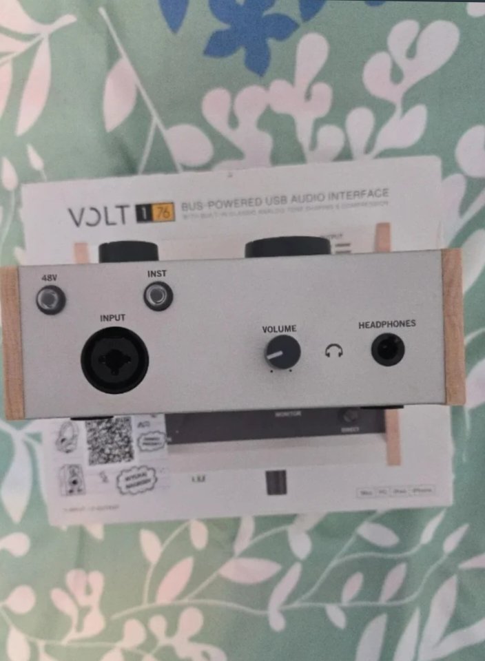 Interfaz de audio Universal Audio Volt176 de segunda mano · Foto 2 de 4 · Valencia · 115 €