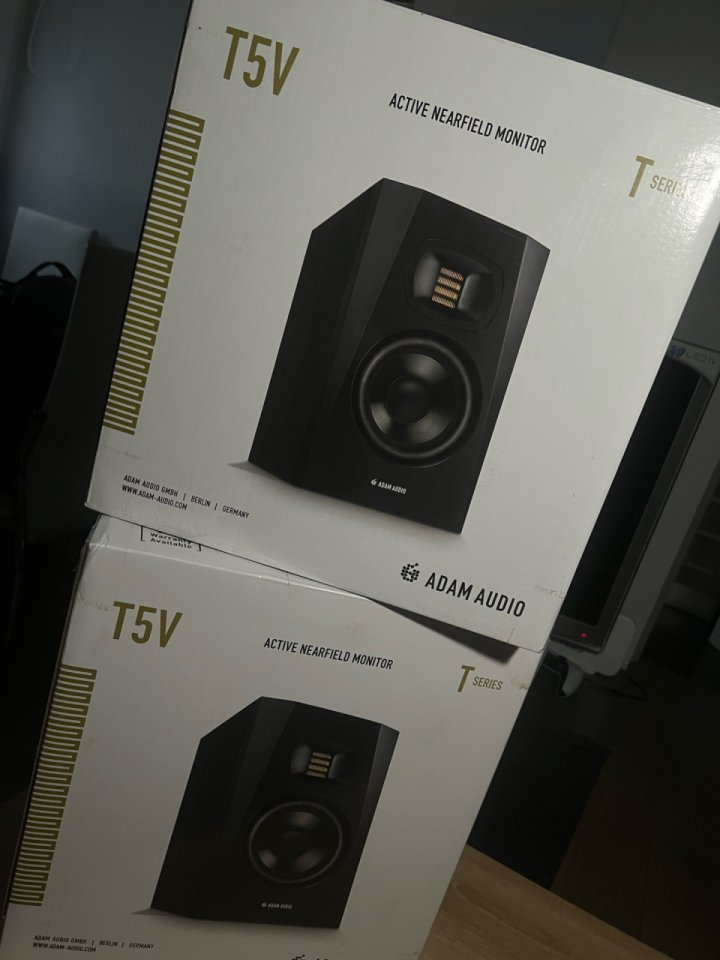 Monitores Estudio ADAM AUDIO T5V