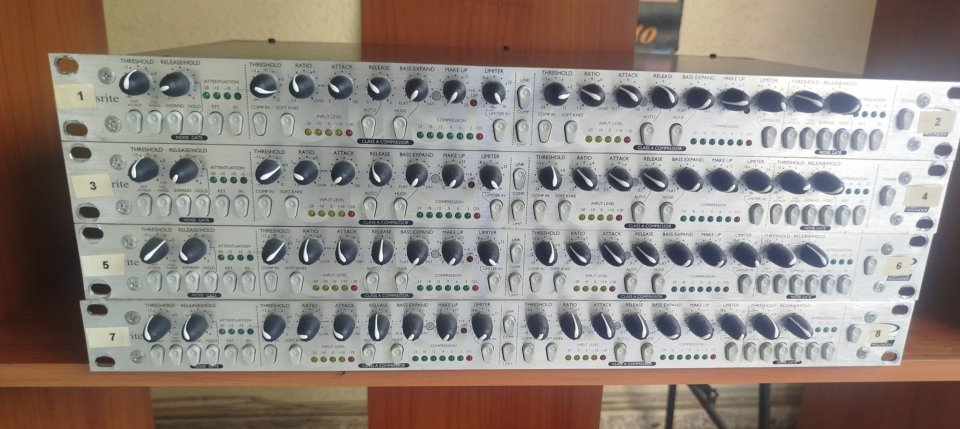 Venta material por cierre actividad profesional de segunda mano · Foto 6 de 10 · Alicante · 10 €