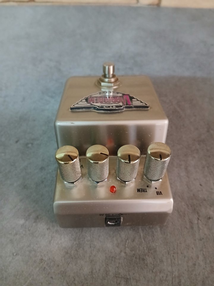 Pedal Vibrato Marshall VT-1 de segunda mano · Foto 6 de 7 · Valencia · 60 €