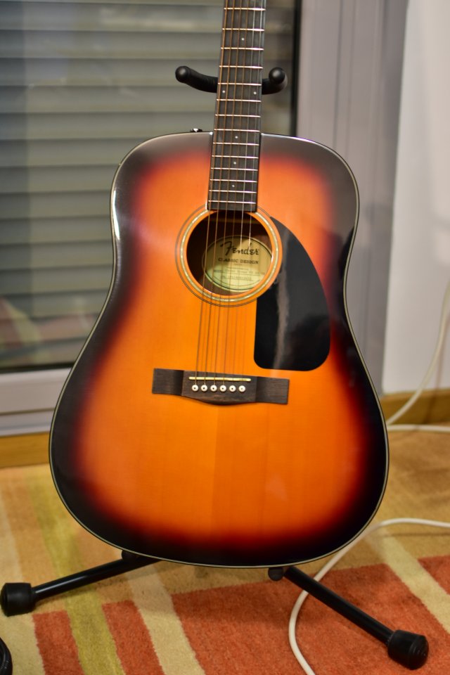 Fender acústica CD60 sunburst + funda