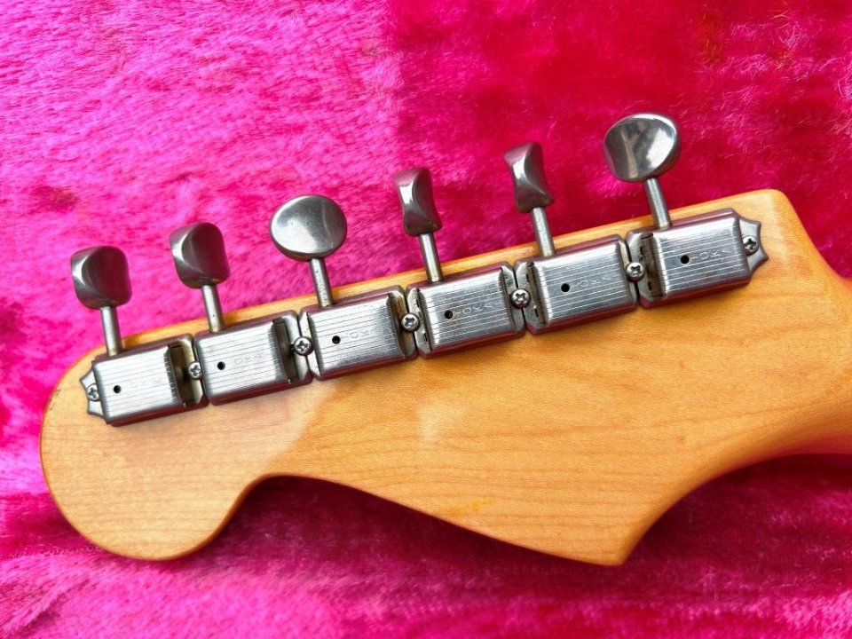 Tokai ST-80 Springy Sound 1980 - Golden Sunburst