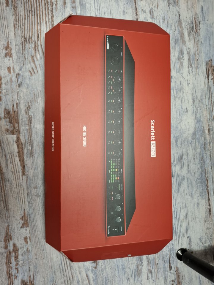 scarlett 18i20 3rd gen de segunda mano · Foto 1 de 5 · Navarra · 400 €