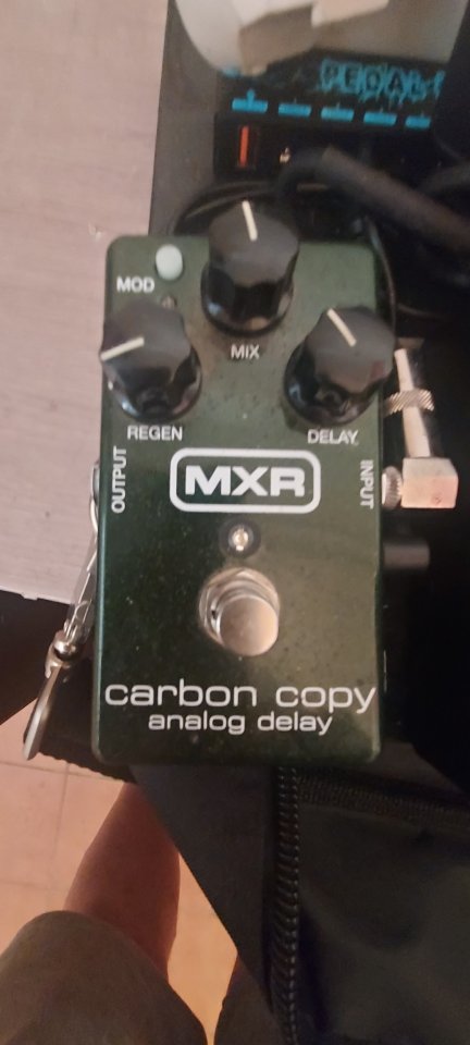 Vendo MXR Carbon copy Delay de segunda mano · Foto 3 de 4 · Granada · 105 €