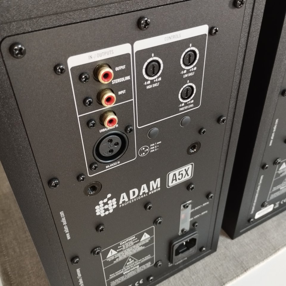 Altavoces Adam Audio A5X en perfectísimo estado