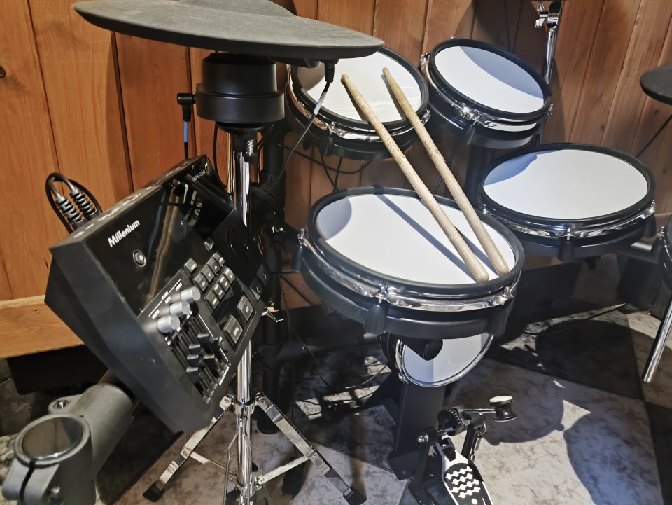 Millenium MPS-850 de segunda mano · Foto 2 de 7 · Cáceres · 480 €