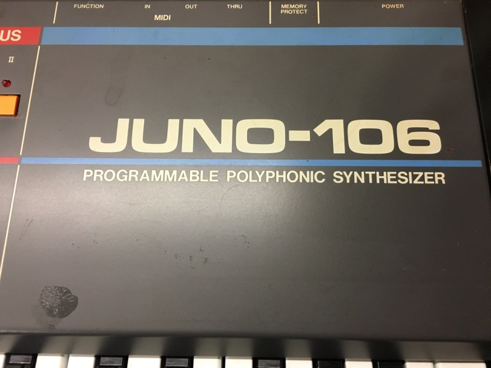 Roland Juno-106