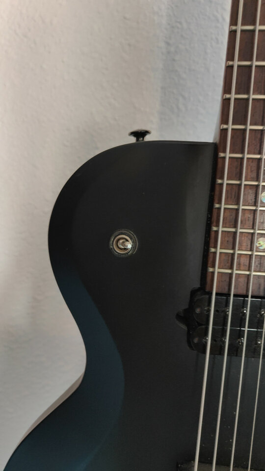 Yamaha AES520D6 Bartitona