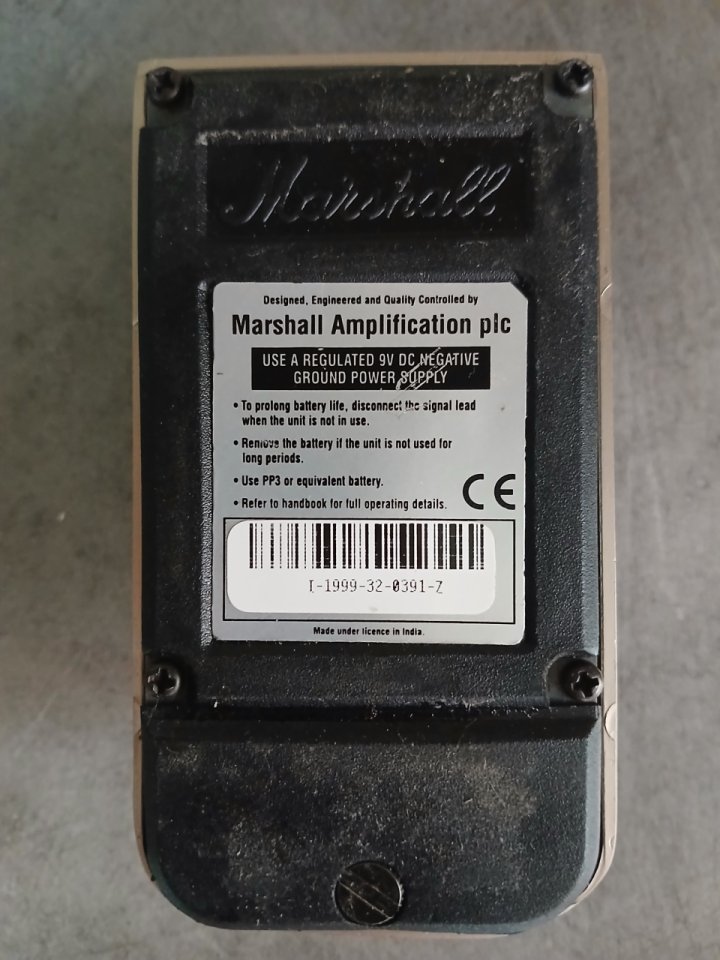 Pedal Vibrato Marshall VT-1 de segunda mano · Foto 7 de 7 · Valencia · 60 €