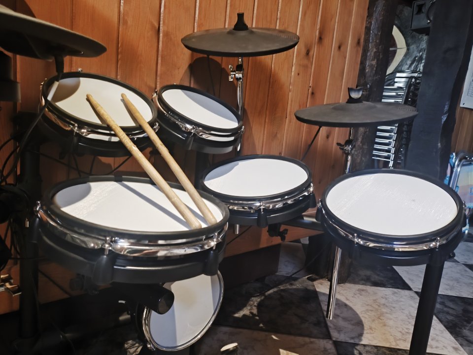 Millenium MPS-850 de segunda mano · Foto 6 de 7 · Cáceres · 480 €