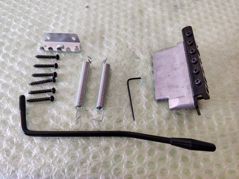 Puente y Clavijeros de segunda mano · Foto 3 de 7 · Madrid · 15 €